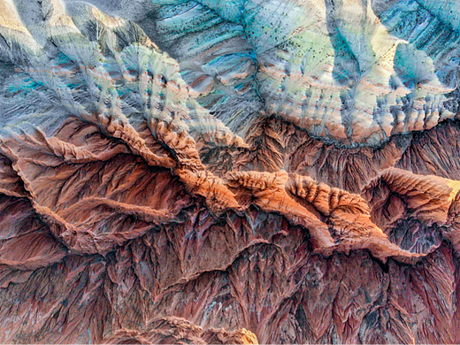 #CWIVC影像年赛#黎鸣-《五彩山脉》