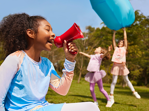 儿童品牌形象｜儿童运动服｜OU and ME