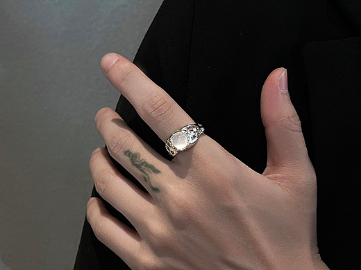 产品摄影 男士饰品拍摄 男士戒指模特拍照饰品静物拍摄