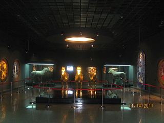 “2011江源个展——神马”展陈列设计理念解析