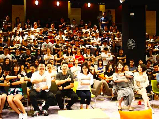 除了好看和好用，UI/UX 设计还要…| frog、唐硕和特赞的设计师们这样说