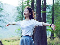 HANBOWEN人像摄影后期教程：唯美森系 PS教程