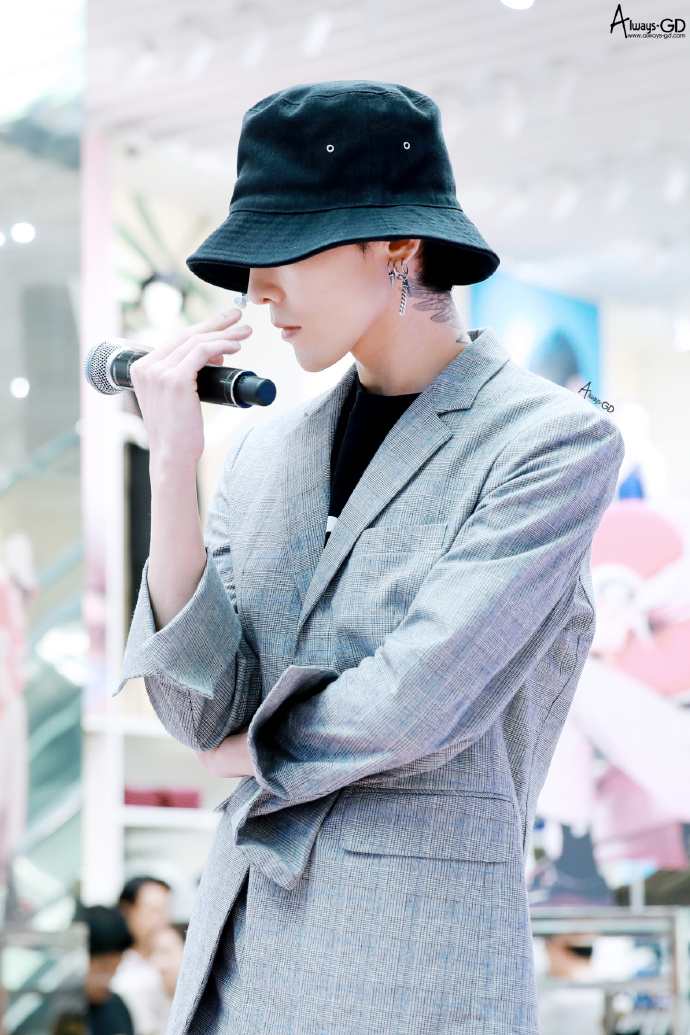 XXIYQWONKAKA的个人主页（封面预览） - 主页封面设置 - 站酷设计师XXIYQWONKAKA原创素材 - 站酷ZCOOL