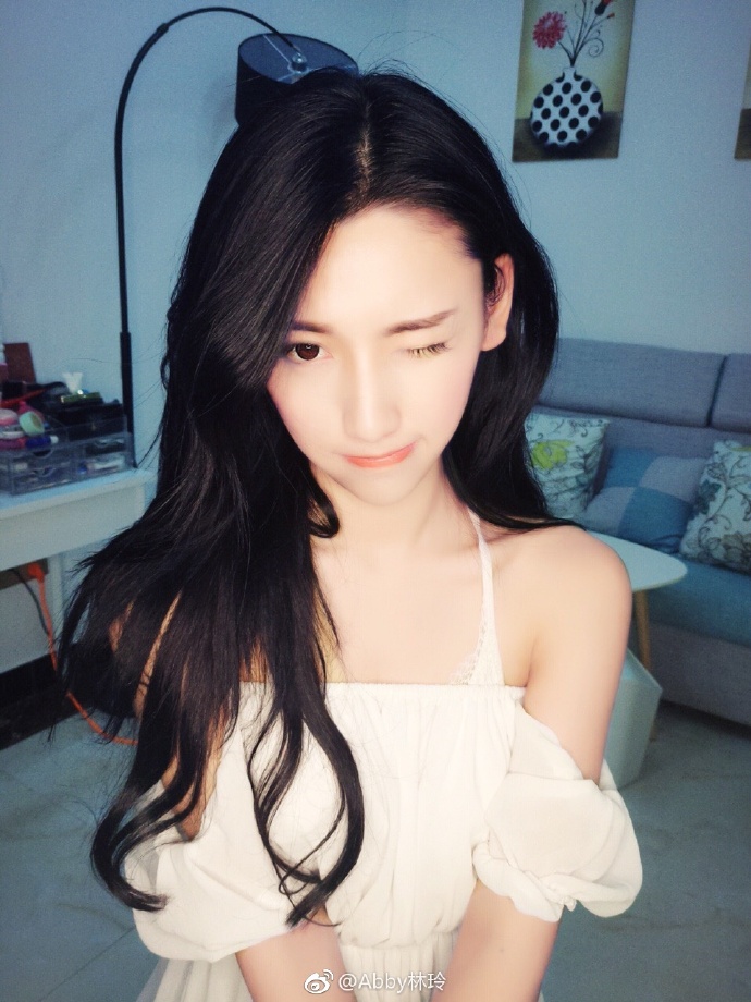 Mhot的個(gè)人主頁(yè)（封面預(yù)覽） - 主頁(yè)封面設(shè)置 - 站酷設(shè)計(jì)師Mhot原創(chuàng)素材 - 站酷ZCOOL