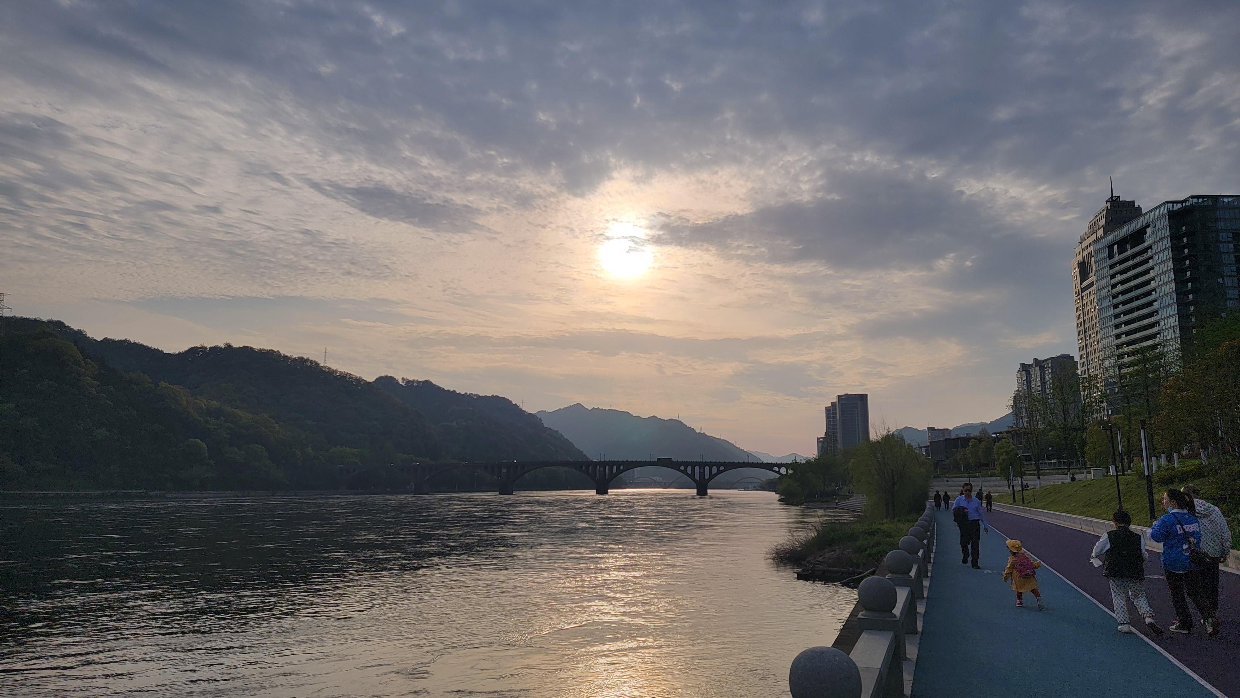 iLoYin的个人主页（封面预览） - 主页封面设置 - 站酷设计师iLoYin原创素材 - 站酷ZCOOL