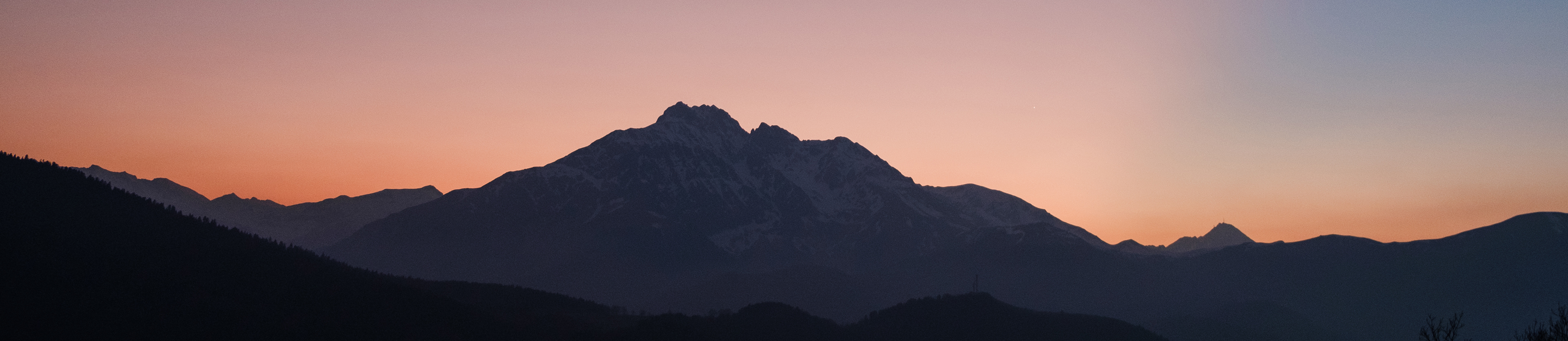 乌拉尔山的个人主页（封面预览） - 主页封面设置 - 站酷设计师乌拉尔山原创素材 - 站酷ZCOOL