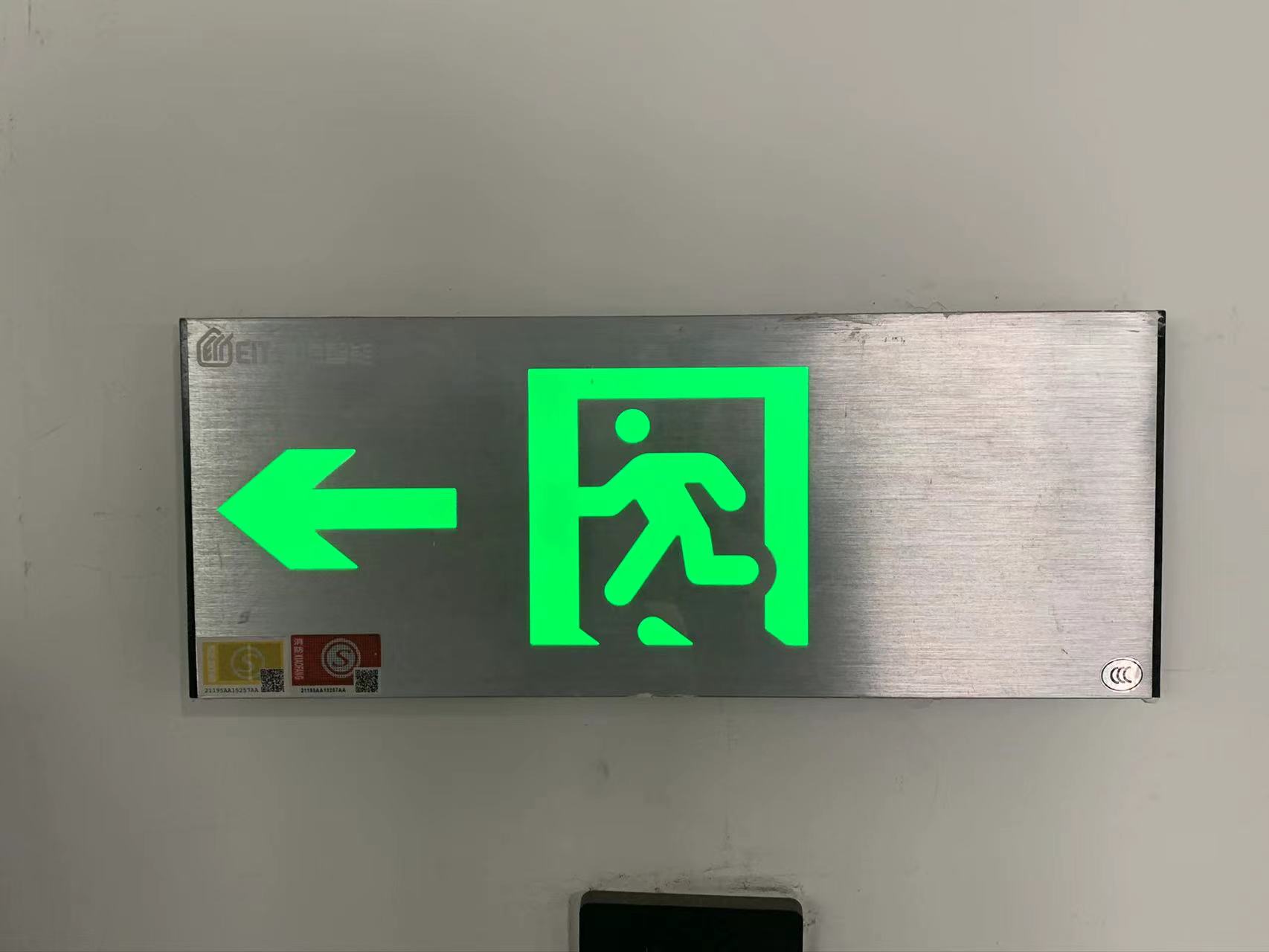 人造低能的個(gè)人主頁（封面預(yù)覽） - 主頁封面設(shè)置 - 站酷設(shè)計(jì)師人造低能原創(chuàng)素材 - 站酷ZCOOL