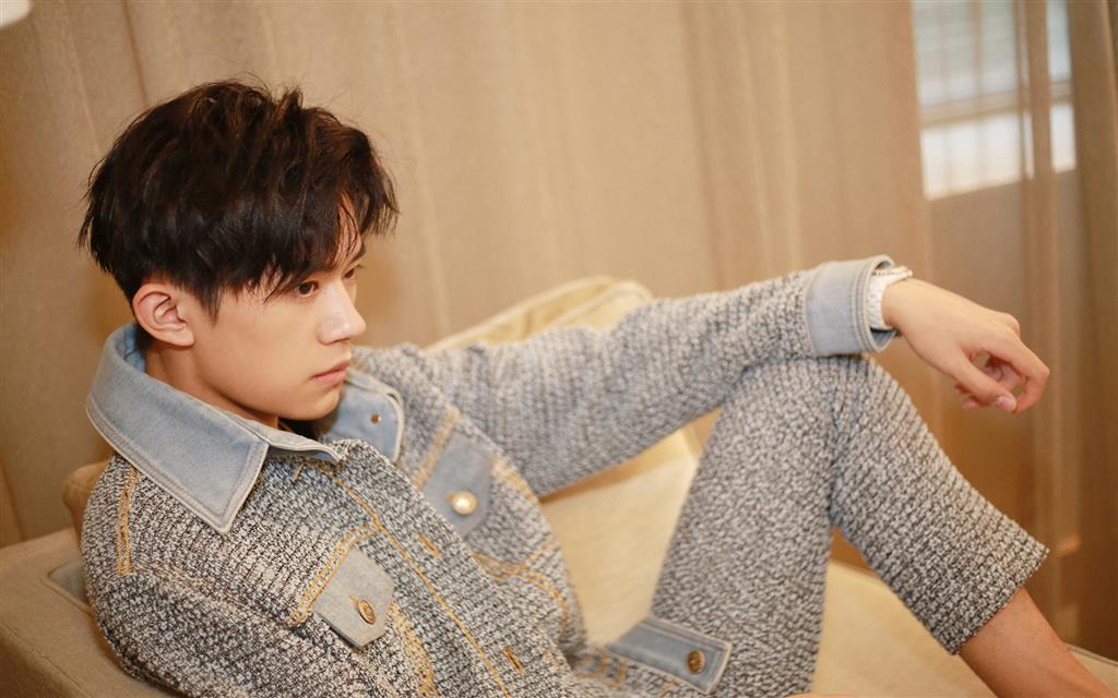 蚂蚁与狮子c的个人主页（背景预览） - 主页背景设置 - 站酷设计师蚂蚁与狮子c原创素材 - 站酷ZCOOL