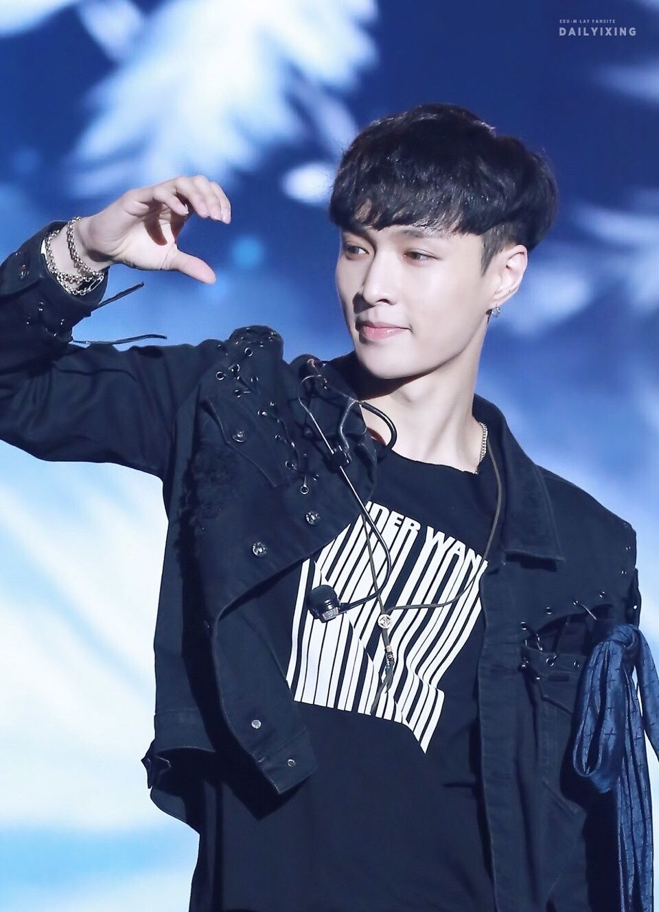 耀眼興興的個(gè)人主頁(yè)（背景預(yù)覽） - 主頁(yè)背景設(shè)置 - 站酷設(shè)計(jì)師耀眼興興原創(chuàng)素材 - 站酷ZCOOL