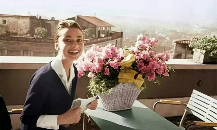 M小轉(zhuǎn)的個(gè)人主頁（背景預(yù)覽） - 主頁背景設(shè)置 - 站酷設(shè)計(jì)師M小轉(zhuǎn)原創(chuàng)素材 - 站酷ZCOOL