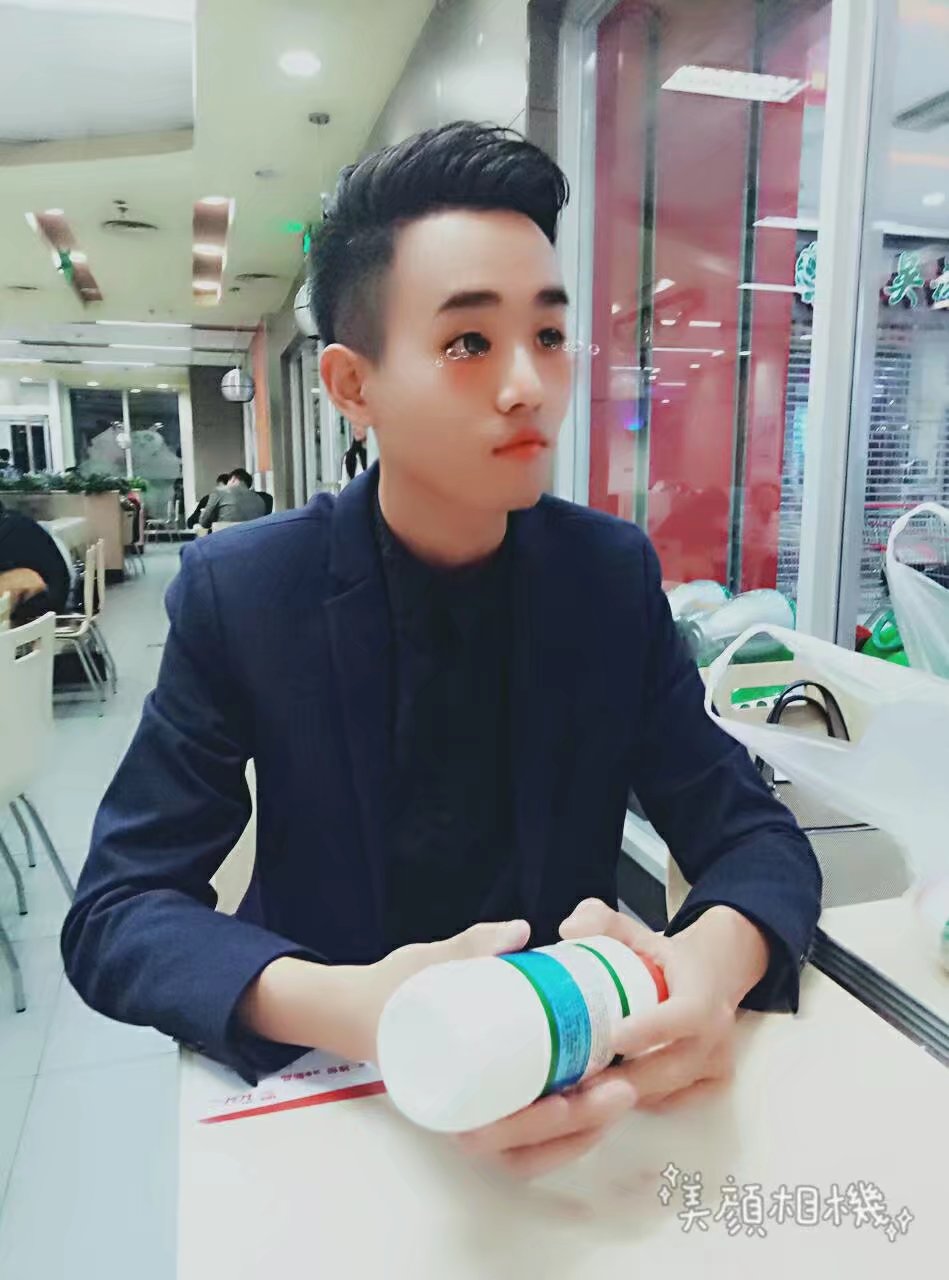 Eadr白色衬衫的个人主页（背景预览） - 主页背景设置 - 站酷设计师Eadr白色衬衫原创素材 - 站酷ZCOOL