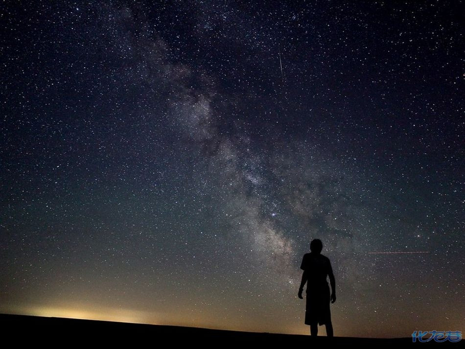 眼泪到底落不落的个人主页（背景预览） - 主页背景设置 - 站酷设计师眼泪到底落不落原创素材 - 站酷ZCOOL