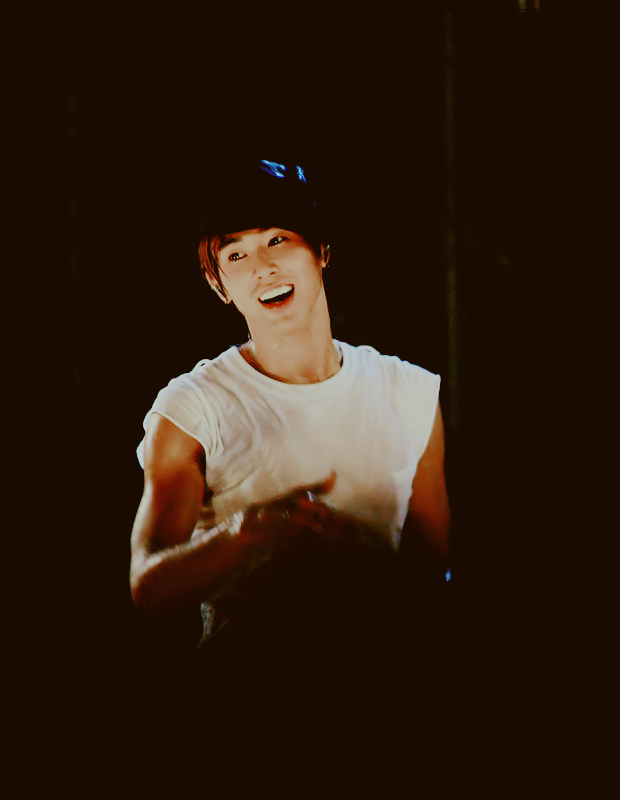 滿洲里的哈哈哈的個(gè)人主頁(yè)（背景預(yù)覽） - 主頁(yè)背景設(shè)置 - 站酷設(shè)計(jì)師滿洲里的哈哈哈原創(chuàng)素材 - 站酷ZCOOL