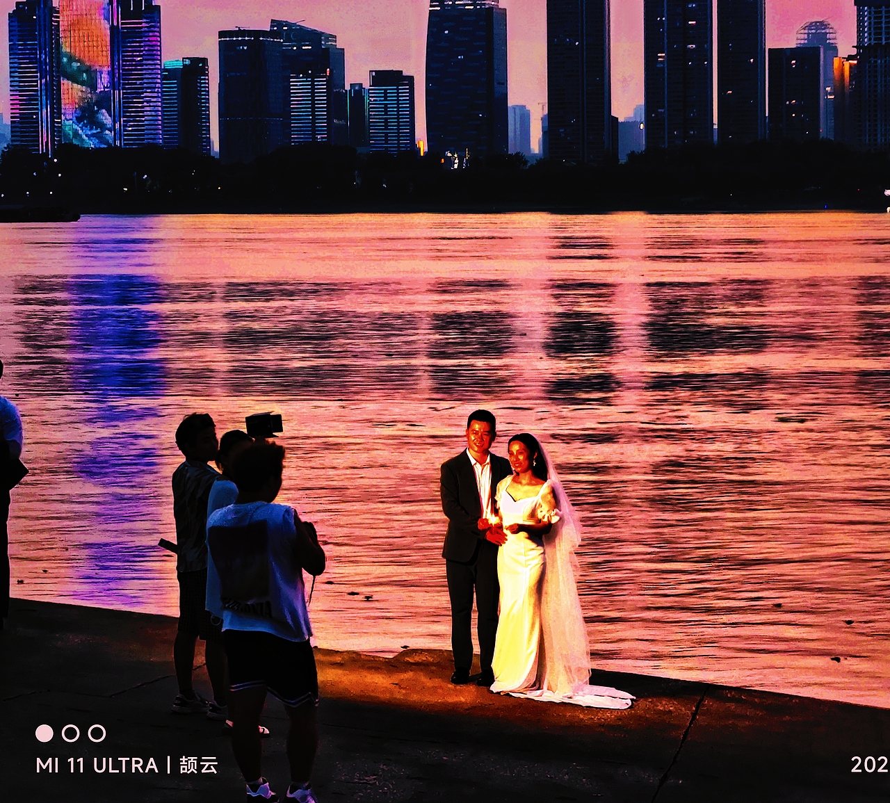 金色夕阳下的婚礼（图ZMzQyODYyMzQw） - 海报 - 站酷设计师nbawxs原创素材 - 站酷ZCOOL