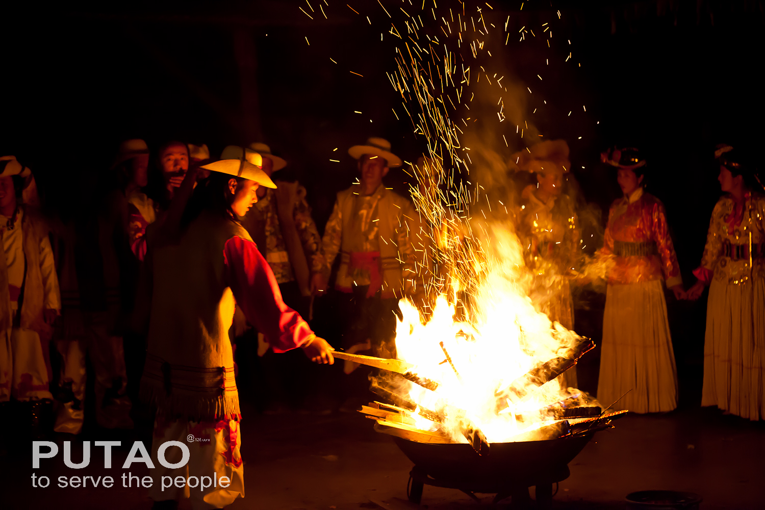 冬仔飯的個(gè)人主頁(yè)（背景預(yù)覽） - 主頁(yè)背景設(shè)置 - 站酷設(shè)計(jì)師冬仔飯?jiān)瓌?chuàng)素材 - 站酷ZCOOL