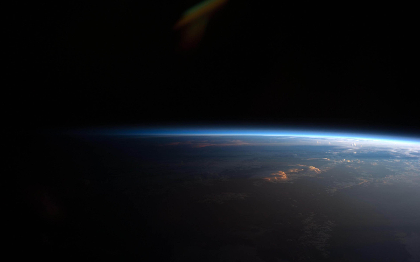 FYM一路漂泊的個人主頁（背景預(yù)覽） - 主頁背景設(shè)置 - 站酷設(shè)計師FYM一路漂泊原創(chuàng)素材 - 站酷ZCOOL