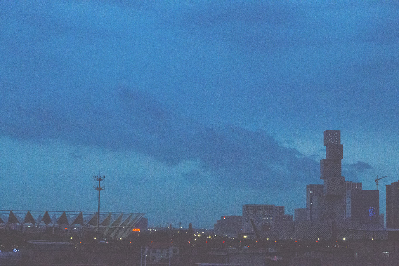 雨中慢步的个人主页（背景预览） - 主页背景设置 - 站酷设计师雨中慢步原创素材 - 站酷ZCOOL