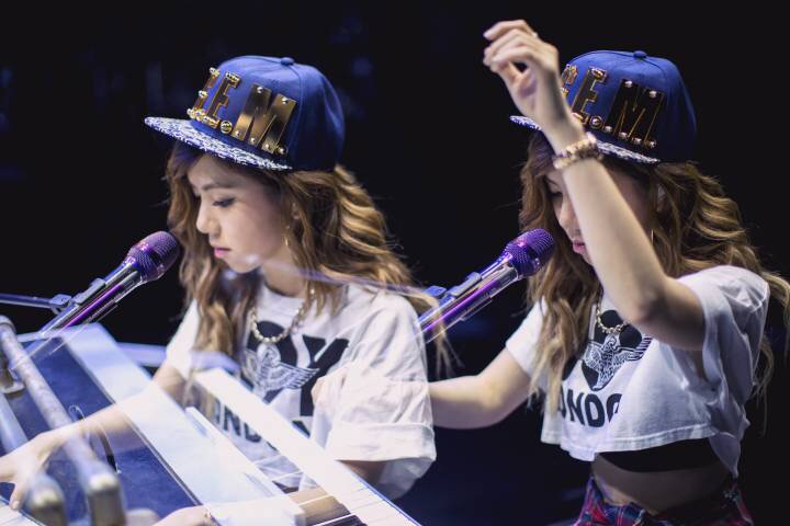 就是絲絨耶的個(gè)人主頁（背景預(yù)覽） - 主頁背景設(shè)置 - 站酷設(shè)計(jì)師就是絲絨耶原創(chuàng)素材 - 站酷ZCOOL