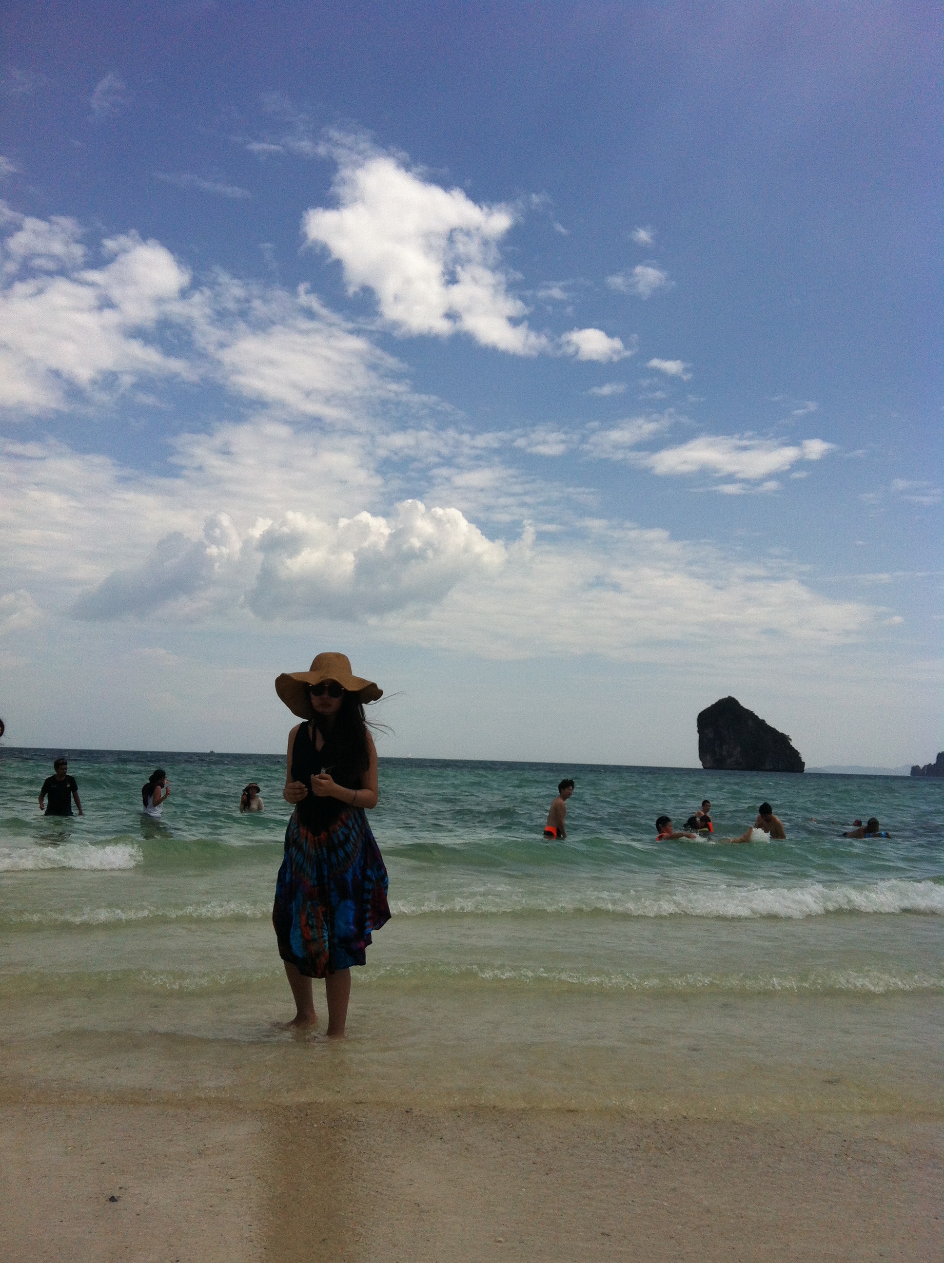 曲曲大腦袋Biu的個(gè)人主頁(yè)（背景預(yù)覽） - 主頁(yè)背景設(shè)置 - 站酷設(shè)計(jì)師曲曲大腦袋Biu原創(chuàng)素材 - 站酷ZCOOL