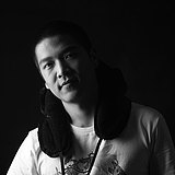 小瓶子是鲨鱼辣椒的头像