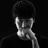 时尚摄影师疯子的头像