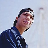 请叫我韩先森0的头像
