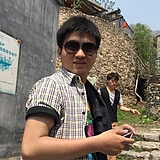 yang黑白的头像