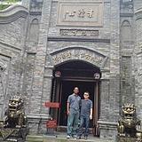涛涛江水连绵不绝的头像