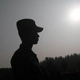 嘿_李大爷的头像