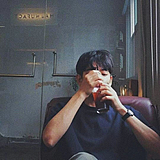 两杯的头像