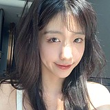 设计高妍的头像