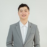 廖尔摩斯的头像