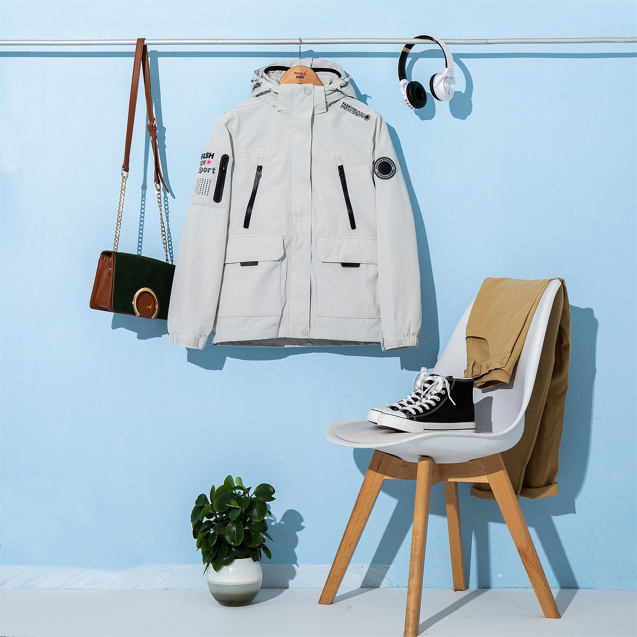 户外冲锋衣防晒服静物创意拍摄