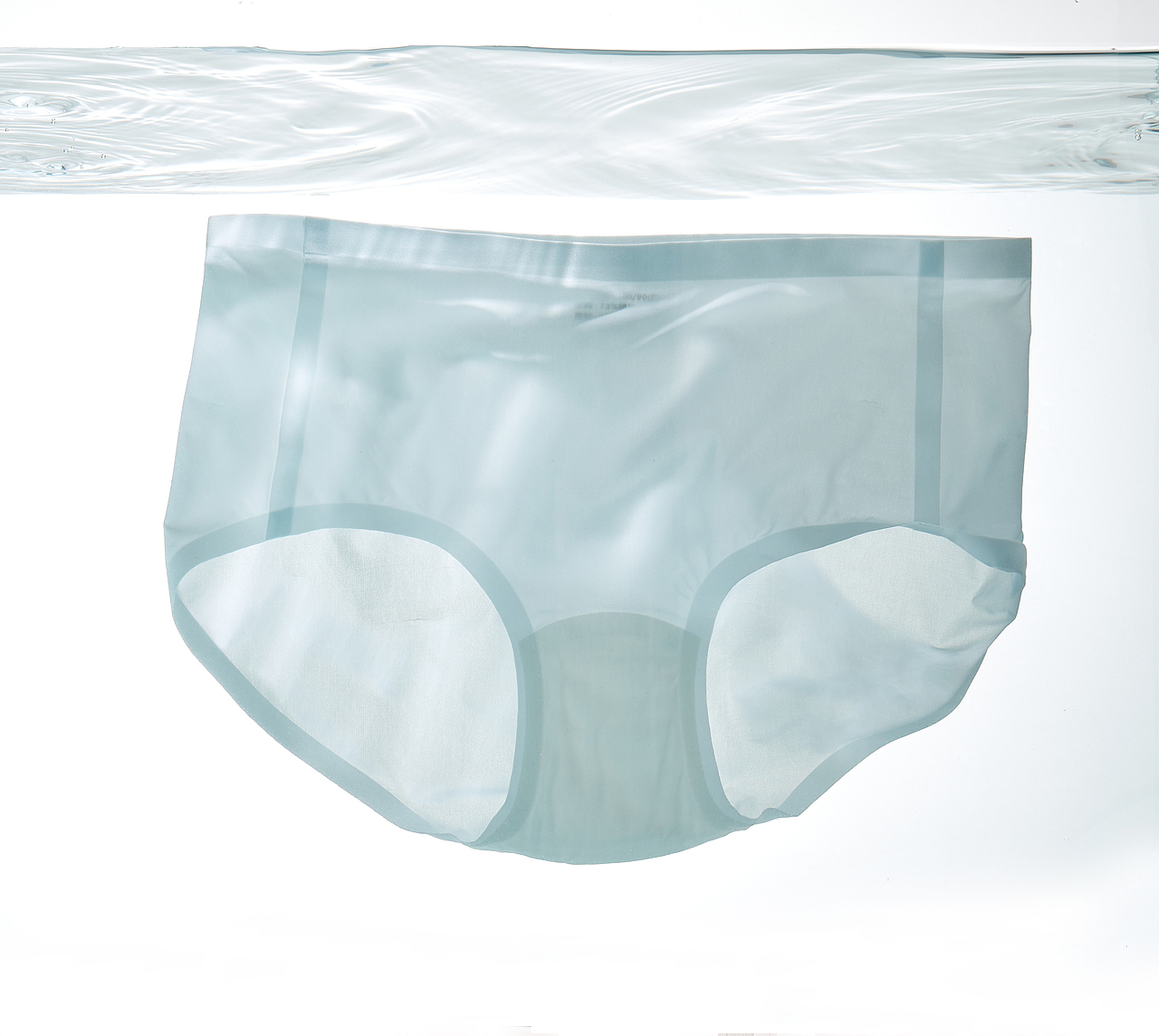 内裤产品拍摄（图ZMzcxMjAxMDY4） - 产品摄影 - 站酷设计师禅承广告原创素材 - 站酷ZCOOL