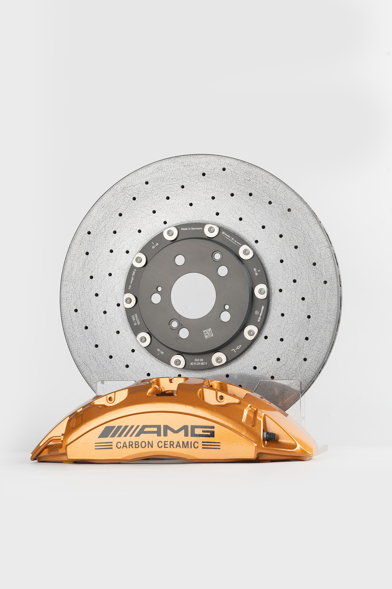 AMG 陶瓷卡鉗白底圖（圖ZMzcxMjI5ODg4） - 產(chǎn)品攝影 - 站酷設(shè)計師ShieldZhang原創(chuàng)素材 - 站酷ZCOOL