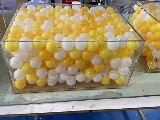 亚克力艺术装置~定制咨询18923608308
