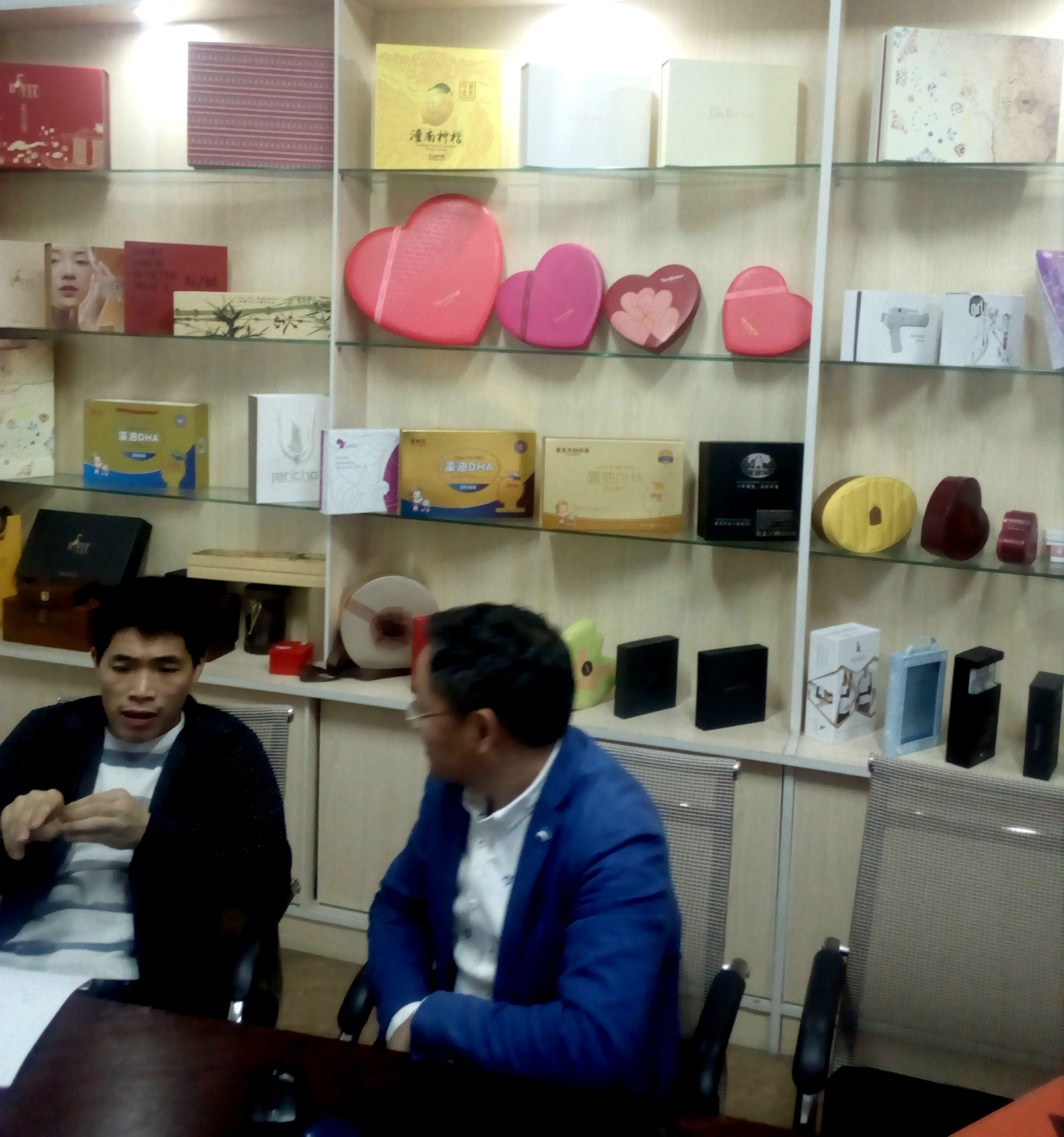 专业产品包装设计专业包装设计高端包装包装食产品礼盒彩盒瓶贴纸袋广告手提袋制作