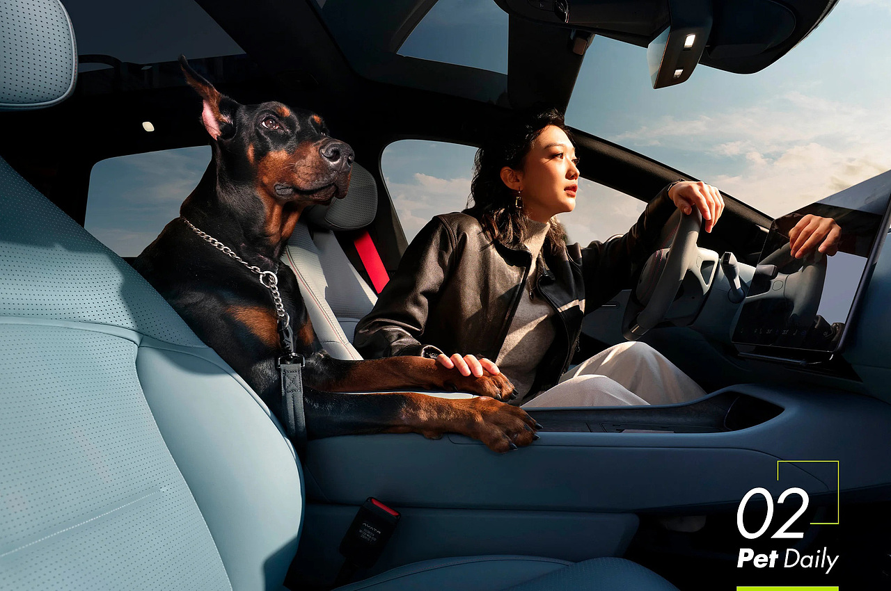 汽车摄影｜阿维塔12和杜宾犬（图ZMzcxNjI1OTQw） - 产品摄影 - 站酷设计师王昌龙WangEthan原创素材 - 站酷ZCOOL