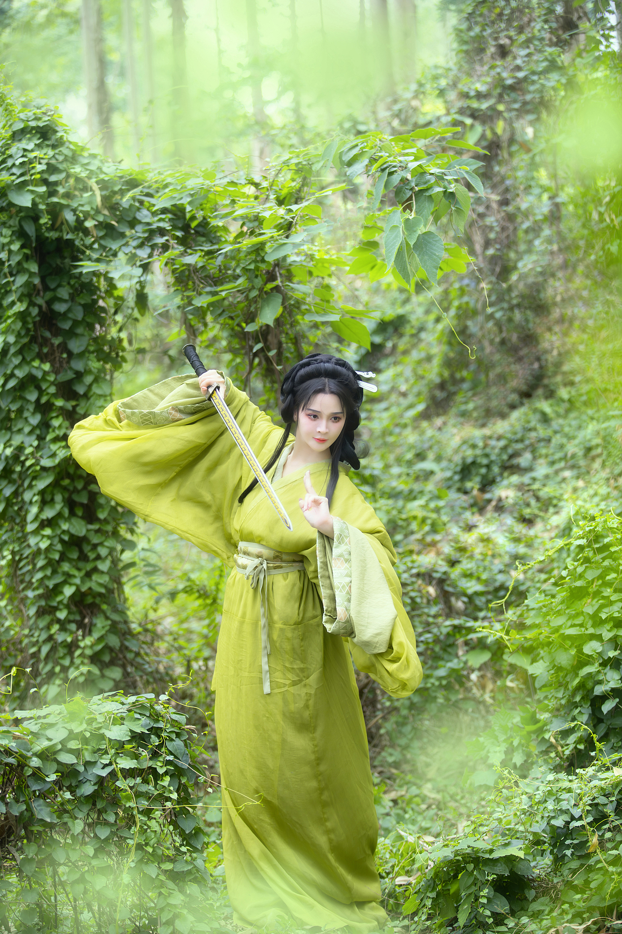 绸缪（图ZMzcxNzI1OTQ4） - 人像摄影 - 站酷设计师摄影师不可说原创素材 - 站酷ZCOOL