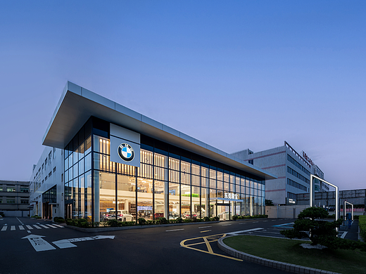 空间摄影 | BMW 东莞顺宝