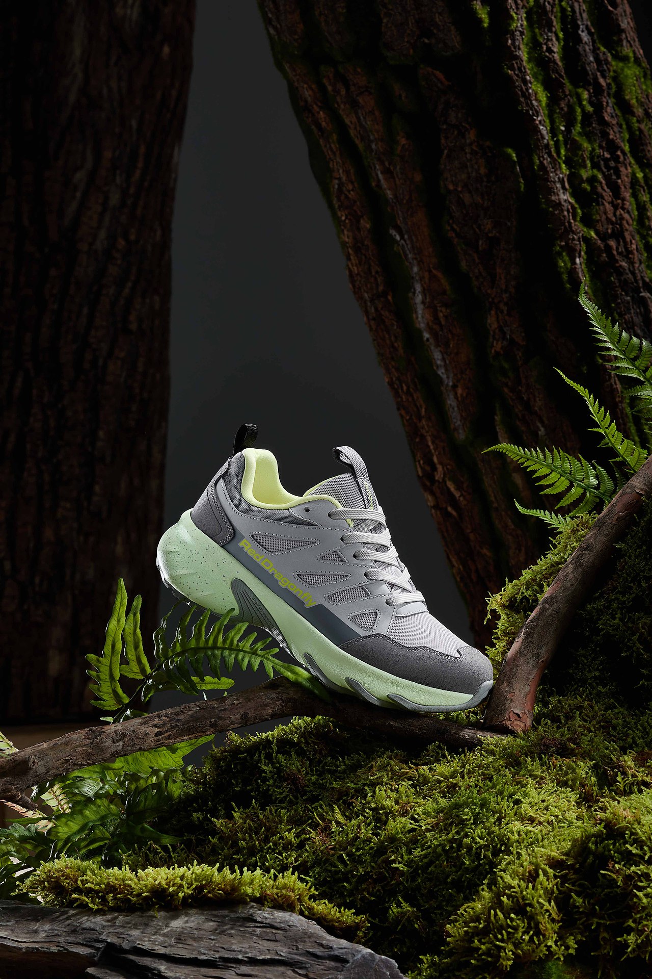 红蜻蜓“轻户外”系列静物KV（图ZMzcxODI1OTg0） - 产品摄影 - 站酷设计师油百万原创素材 - 站酷ZCOOL