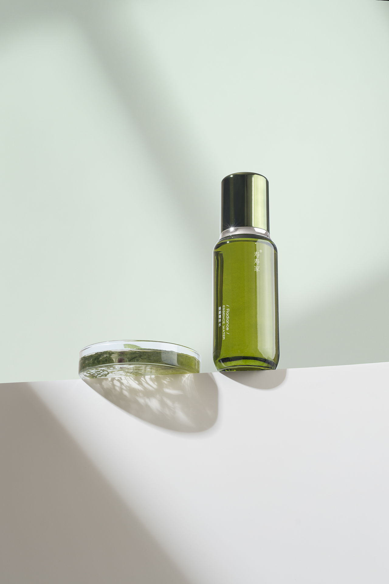 自然 绿植 实验室 精粹水 美妆产品拍摄（图ZMzcxODc1ODE2） - 产品摄影 - 站酷设计师v大梨呀原创素材 - 站酷ZCOOL