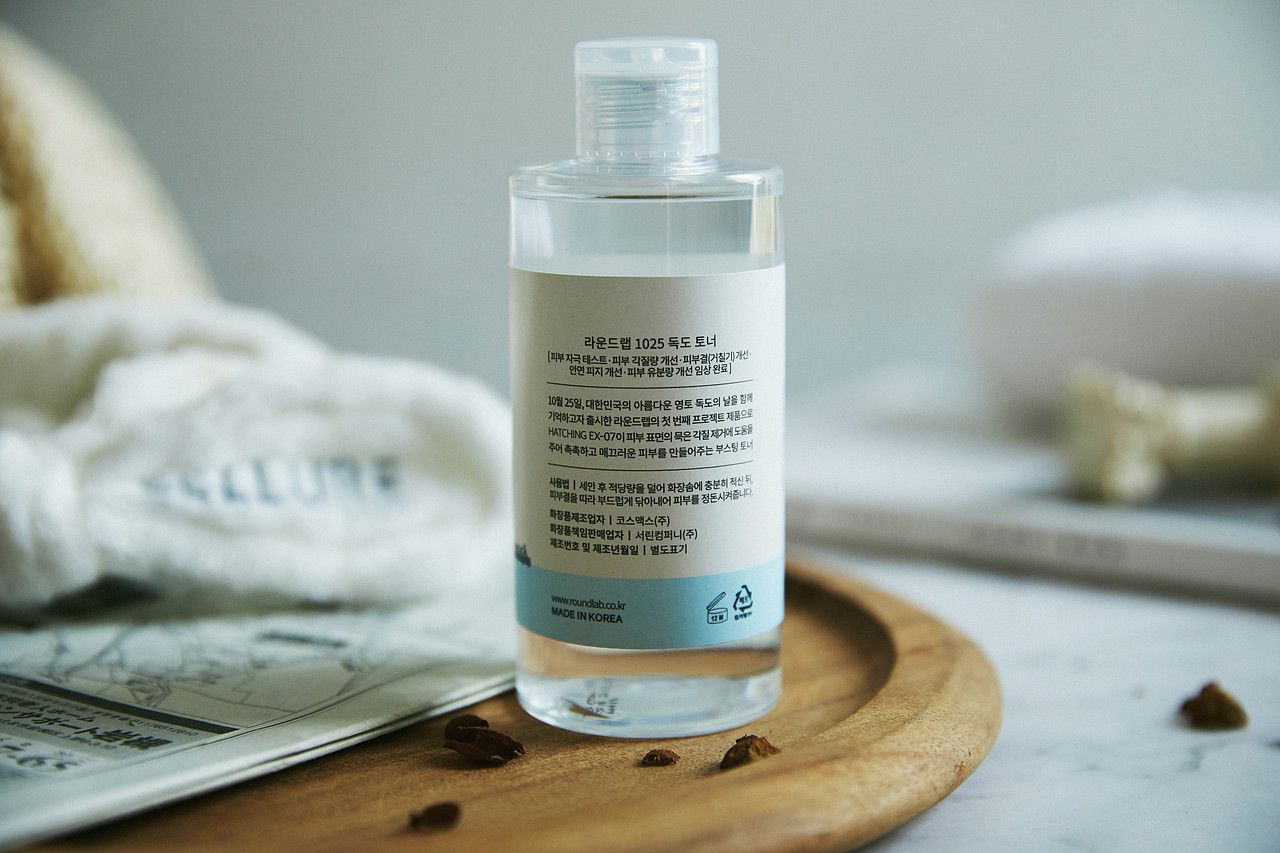 独岛爽肤水（图ZMzcxOTAxMTc2） - 产品摄影 - 站酷设计师锦衣卫工作室原创素材 - 站酷ZCOOL