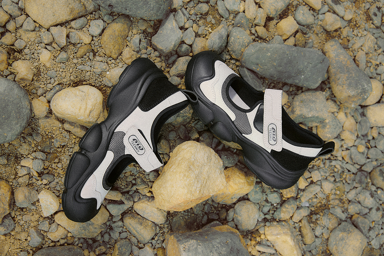 天美意TEENMIX外景静物片