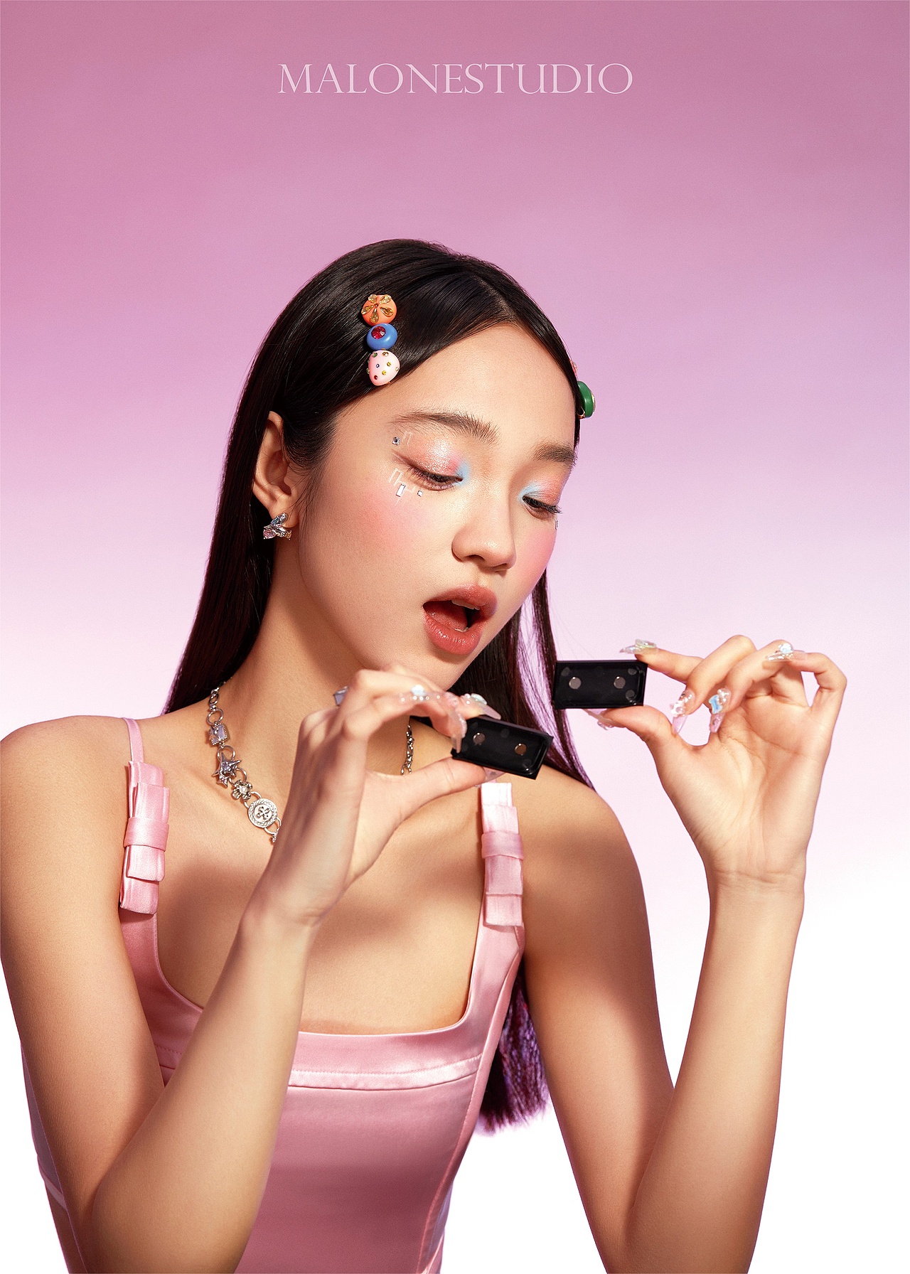 彩妆 千妍-玩色（图ZMzcxOTYzMDI0） - 人像摄影 - 站酷设计师馬龍玲原创素材 - 站酷ZCOOL