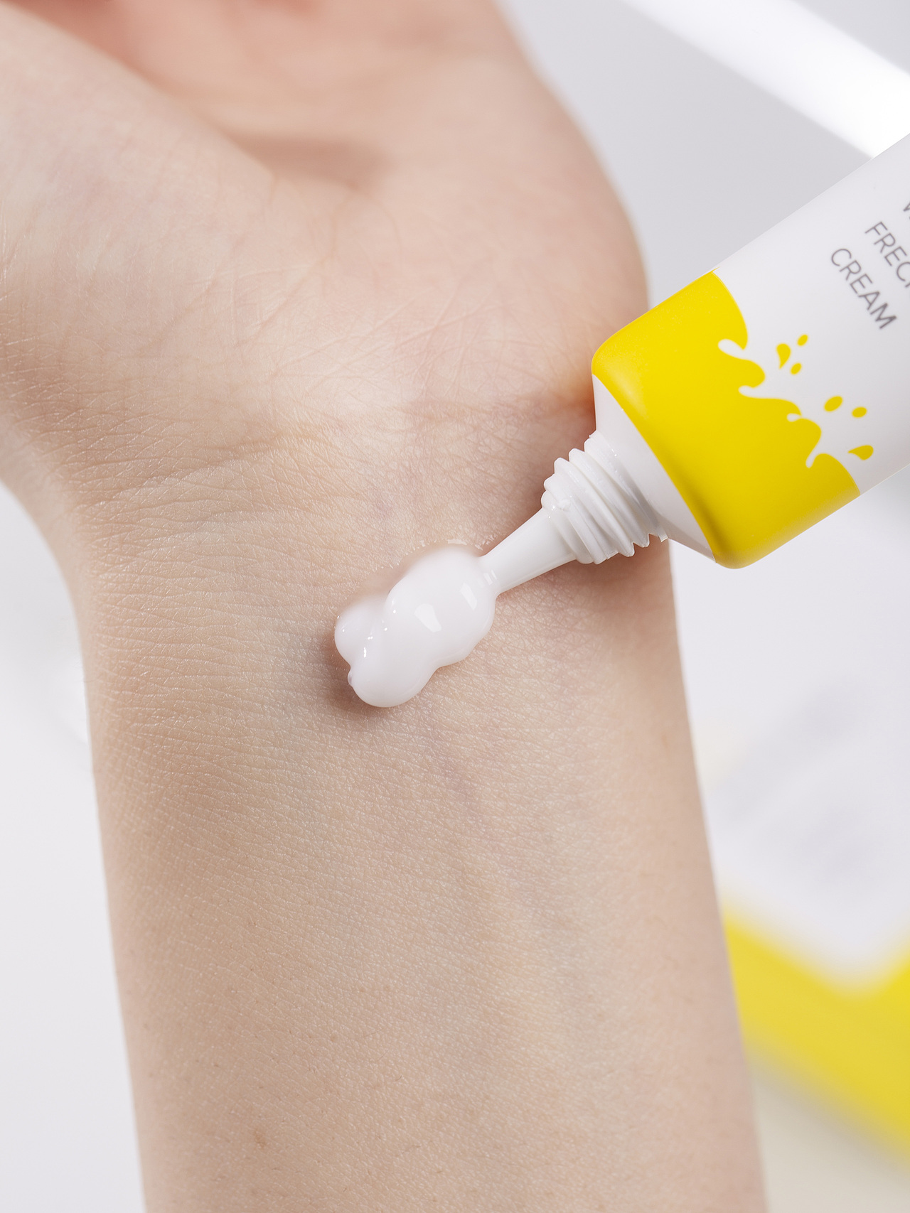 有间|39度柔皙美白祛斑霜39度军献祛痘修护膏