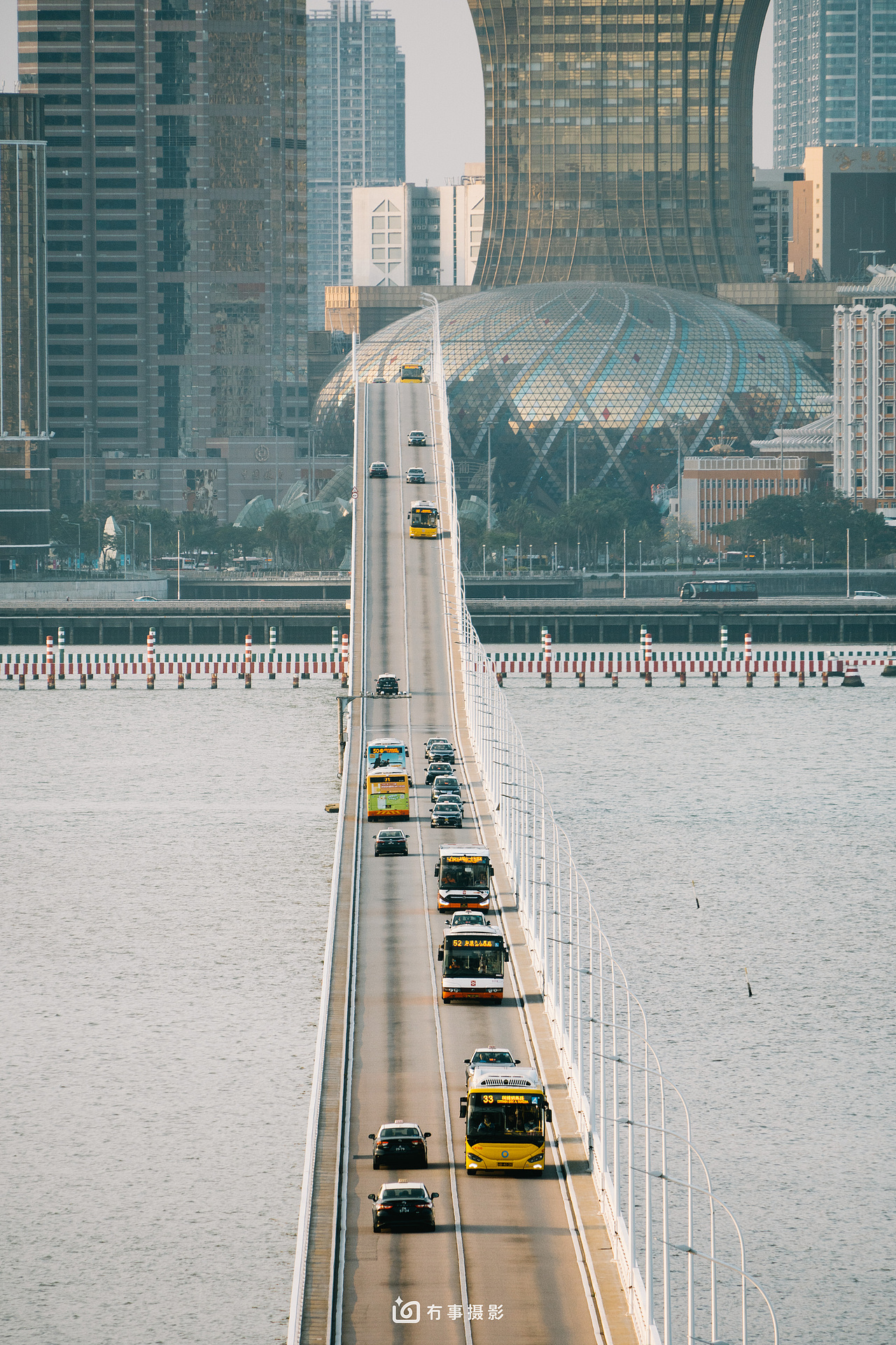 澳门，华灯初上