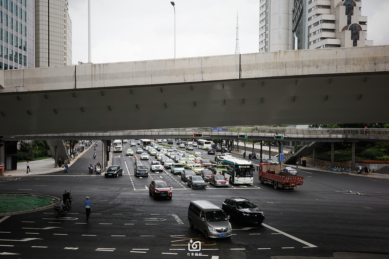 上海，街角游记（图ZMzcyMDExODY0） - 人文/纪实摄影 - 站酷设计师冇事摄影原创素材 - 站酷ZCOOL