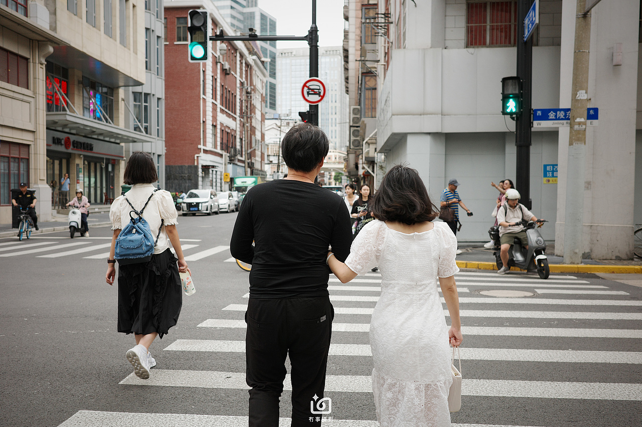 上海，街角游记（图ZMzcyMDEyMDUy） - 人文/纪实摄影 - 站酷设计师冇事摄影原创素材 - 站酷ZCOOL