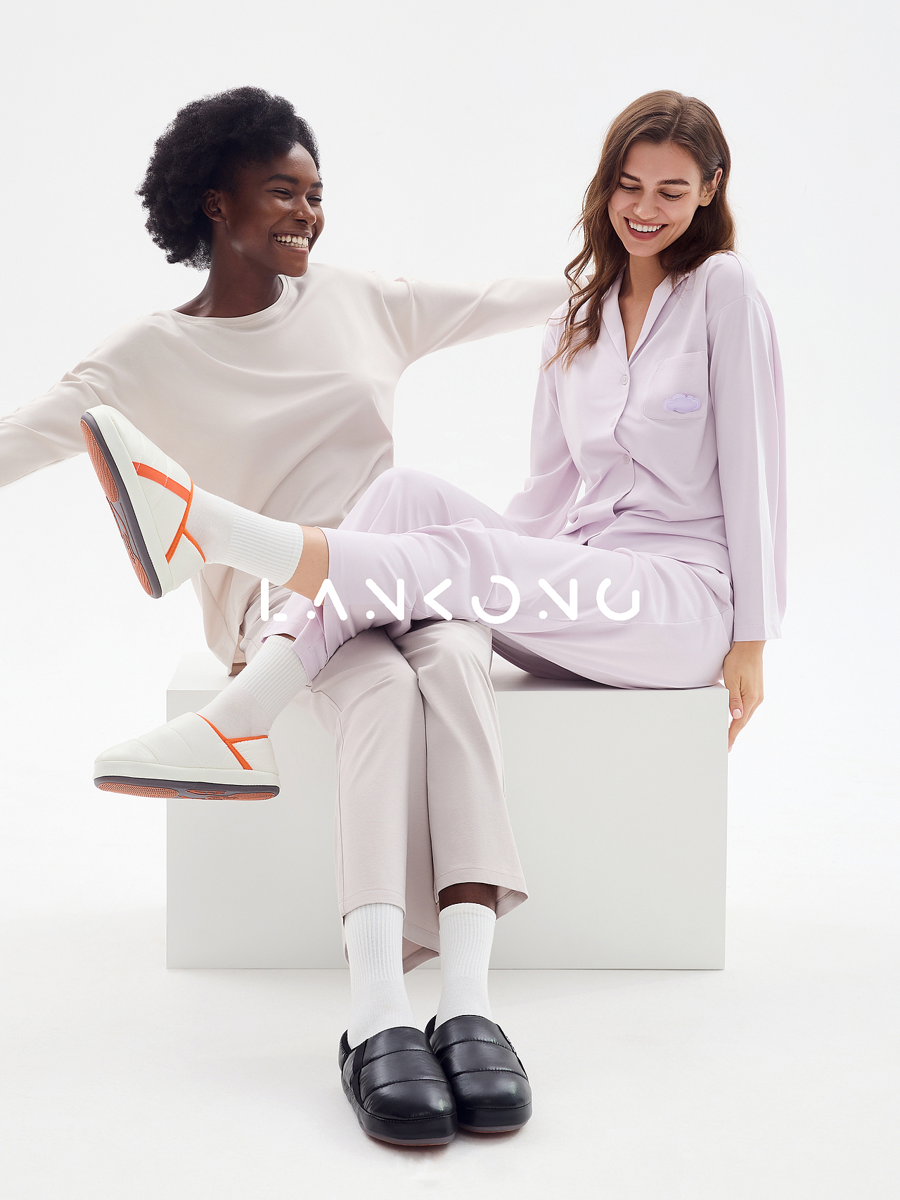 亚马逊女鞋潮鞋品牌独立站外贸跨境电商模特摄影（图ZMzcyMDY5NTIw） - 人像摄影 - 站酷设计师澜空视觉原创素材 - 站酷ZCOOL